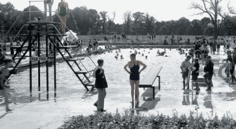 Horsham Lido - Lido in the Park - 1941 Gloriously cold pool