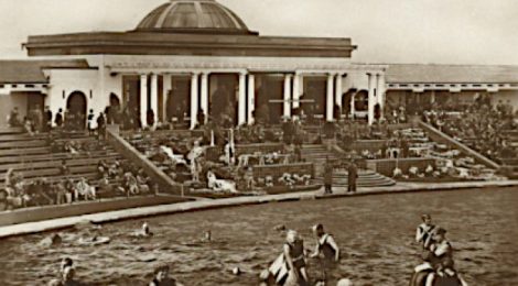 Southport Bathing Lake - image