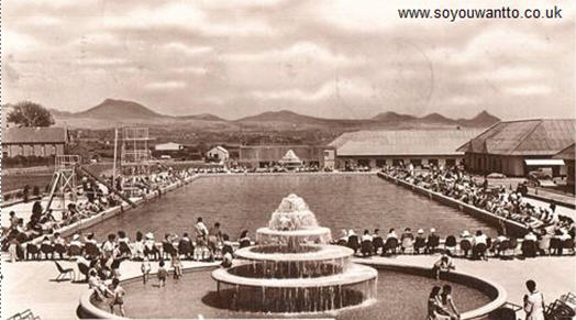 Pwllheli Butlins Swimming Pool - image