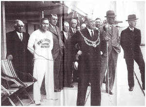 Denes Swimming Pool. The Mayor of Lowestoft Cllr William Smith opening the "new Chronicle learn -to- Swim Campaign 1936