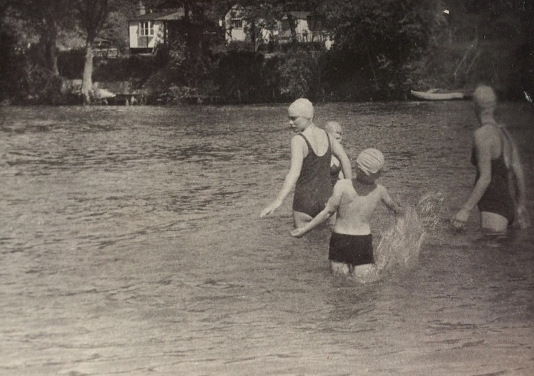 Memory Lane - Grimley Lido in the Severn - image