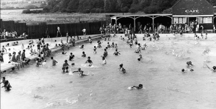 Colchester Open Air Swimming Baths - image