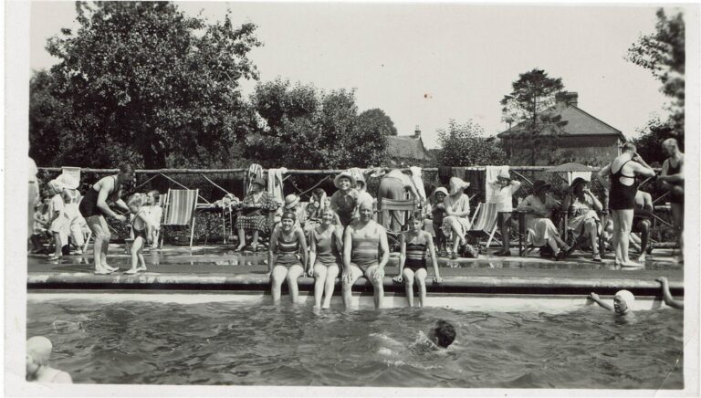 Lido Fans - fun at West Hill pool - image