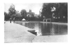 Lido fans - Peckham Rye Pool Black and White - image