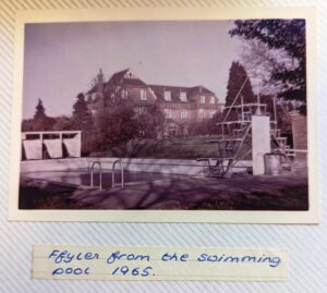 Queen Anne School Swimming Pool - image